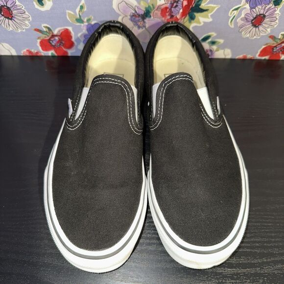 Vans Black and White Slip-On Sneakers - Picture 2 of 10